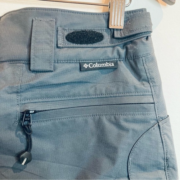 COLUMBIA Sz M Titanium Many Pockets Magnetic and Zipper Closure Snow Ski Pants - Picture 10 of 15